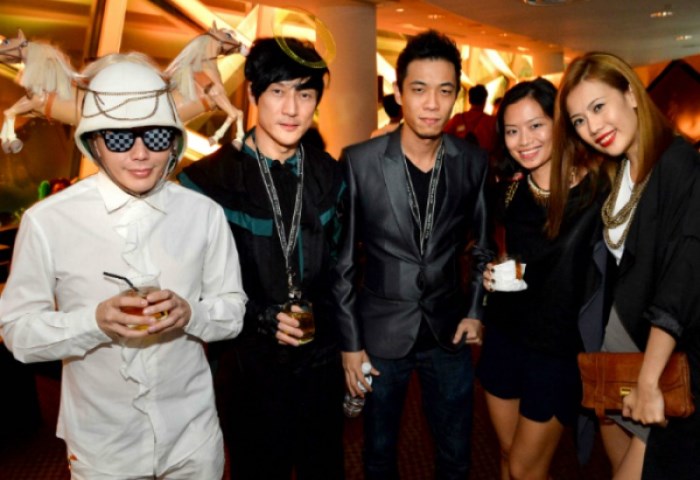 WTFSG_johnnie-walker-circuit-lounge-f1-party-2012_Bobby-Luo_Ritz-Lim_Andrew-T_Celeste-Chong