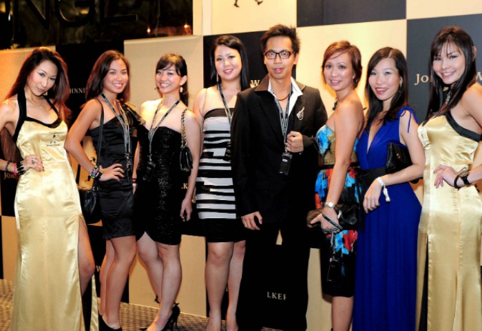 WTFSG_johnnie-walker-circuit-lounge-f1-party-2012_Emily-Teng_Charmaine-Phua_Young-Leong_Shareen-Wong