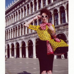 WTFSG-Louis-Vuitton-Yayoi-Kusama-Marie-Claire-Czech-2