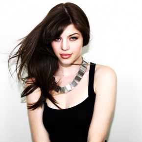 Lila Swain Makes It Right