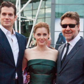 Look of the Day: Amy Adams, Henry Cavill & Russell Crowe “Man of Steel” UK Taormina Filmfest 2013 Tours