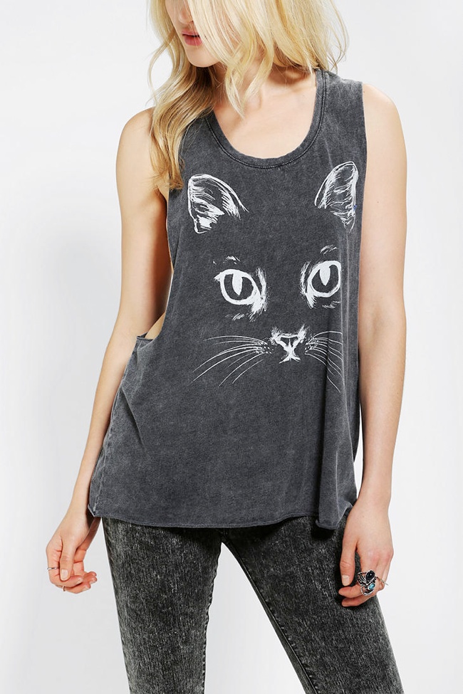 WTFSG-Urban-Outfitters-black-cat-shirt