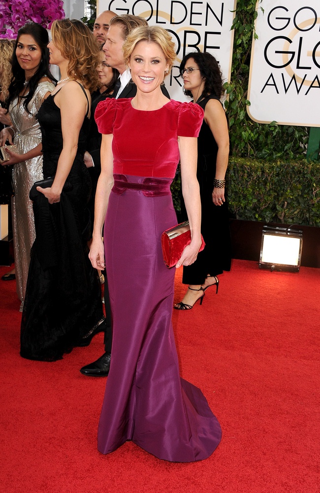 WTFSG-Golden-Globes-Julie-Bowen-Carolina-Herrera