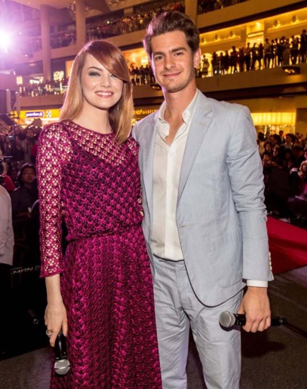 Emma-Stone-Andrew-Garfield-Marina-Bay-Sands-Singapore-4