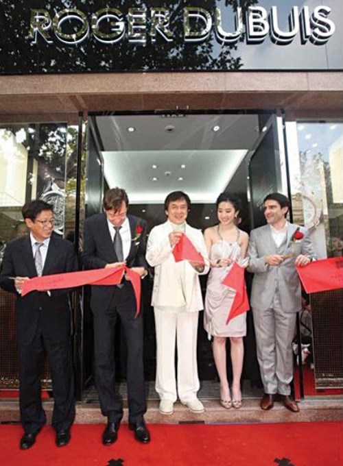 WTFSG-roger-dubuis-china-flagship-opening-jackie-chan
