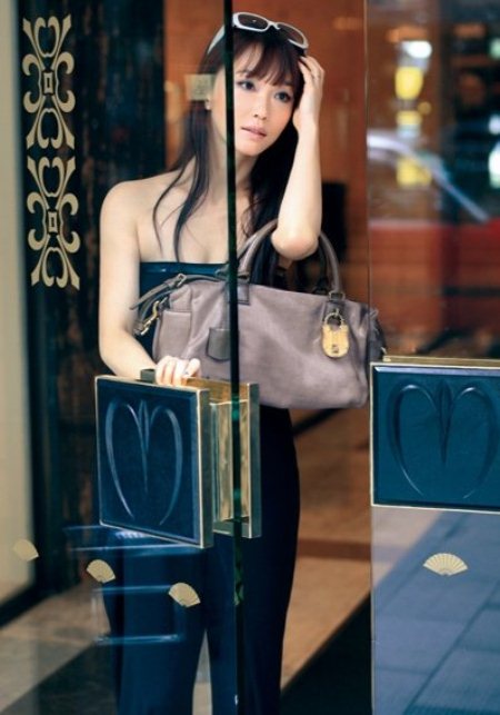 WTFSG-snapshots-of-luxury-loewe-Fann-Wong