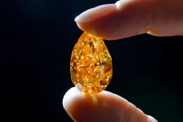 WTFSG-Orange-Diamond-$36-Million-Christies