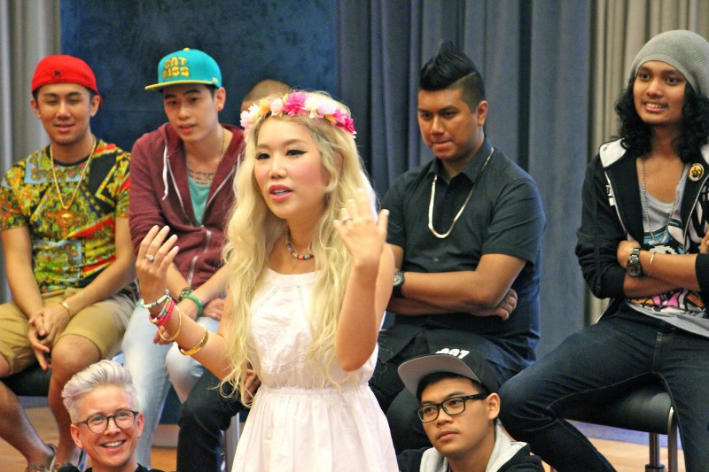 WTFSG-youtube-fanfest-with-hp-singapore-may-2014-XiaXue