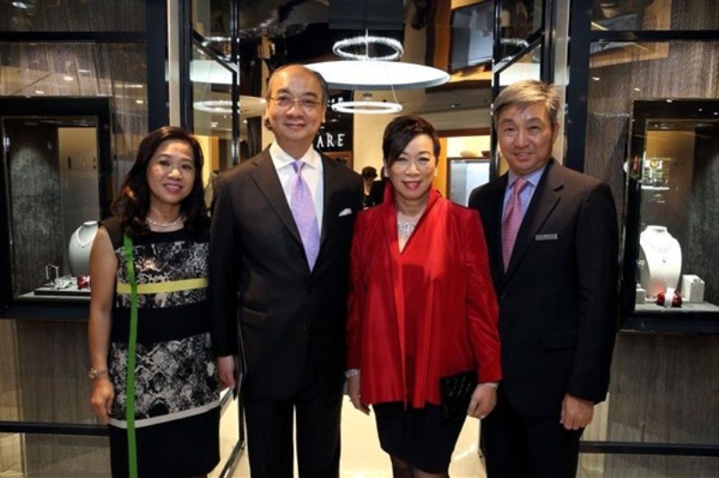 WTFSG_larry-jewelry-reopening-paragon-singapore_Catherine-Ng_Caric-Hon_Selina-Chow_Eric-Tay