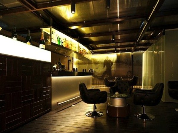WTFSG_aston-martin-club-lounge-singapore