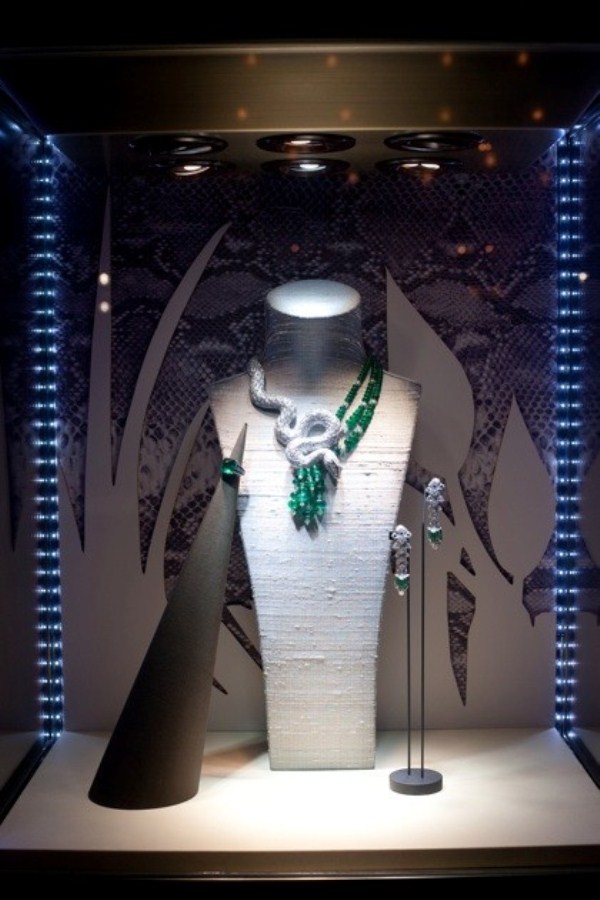 WTFSG_cartier-debuts-new-jewellery-collection-hk_secrets-et-merveilles