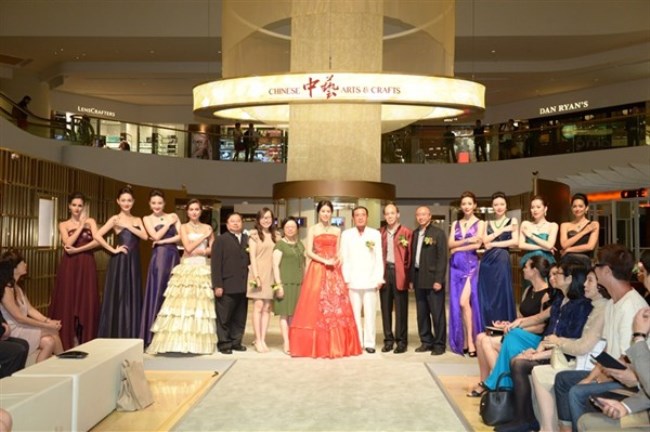 WTFSG_chinese-arts-crafts-natural-fei-cui-masterpieces-exhibition-opening-ceremony