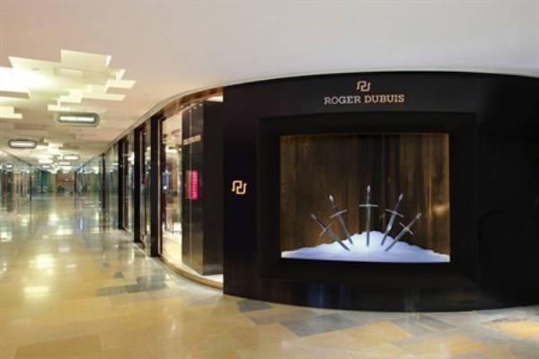 WTFSG_roger-dubuis-re-opens-pacific-place-hk_2