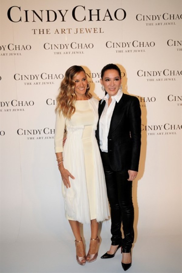 WTFSG_taiwanese-jeweler-cindy-chao-first-exhibition-beijing_Sarah-Jessica-Parker