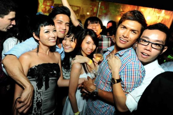 WTFSG_filter-official-launch-party-sg_Luann-Alphonso_Tommy-Wee_Amelia-Chia_Sara-Chong_Jeremy-Gopalan_Ben-Chin