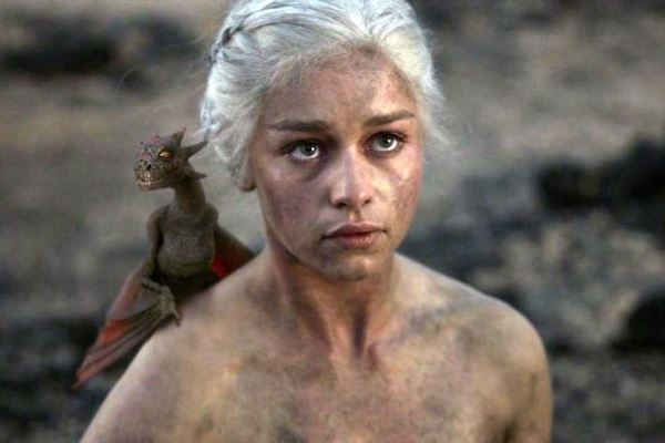 WTFSG_7-ways-to-not-look-like-an-idiot-travelling_Daenerys-Targaryen