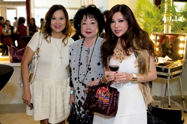WTFSG_hollywood-secrets-official-opening-tea-party_Michelle-Lim_Shirley-Low_Grace-Kong