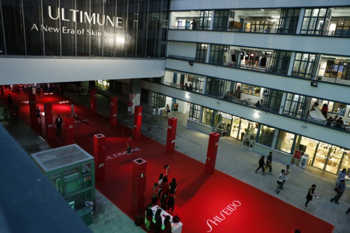 WTFSG_shiseido-ultimune-power-infusing-concentrate-launch_red-carpet