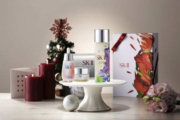 WTFSG_sk-ii-curated-bottles-and-coffrets-for-the-holidays_3