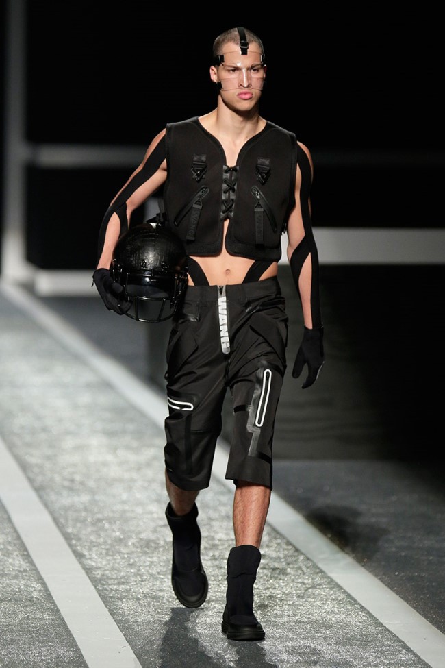 WTFSG_alexander-wang-x-hm-collection-debut-NYC_14