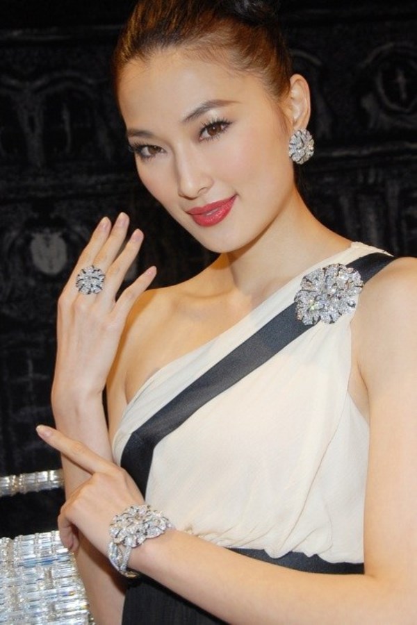 WTFSG_chanel-high-jewellery-collection-hk_model_2