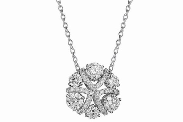 WTFSG_larry-jewelry-lazare-diamonds-holiday-collection_5