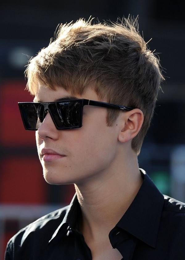 WTFSG_most-influential-hairstyles-of-2011_Justin-Bieber
