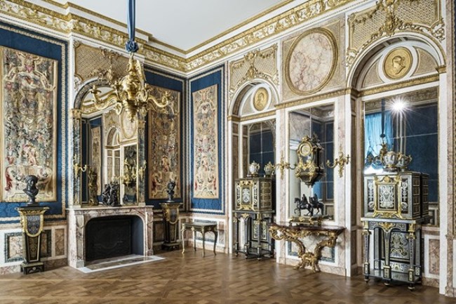 WTFSG_breguet-celebrates-reopening-louvres-louisxiv-to-louis-xvi-rooms_2