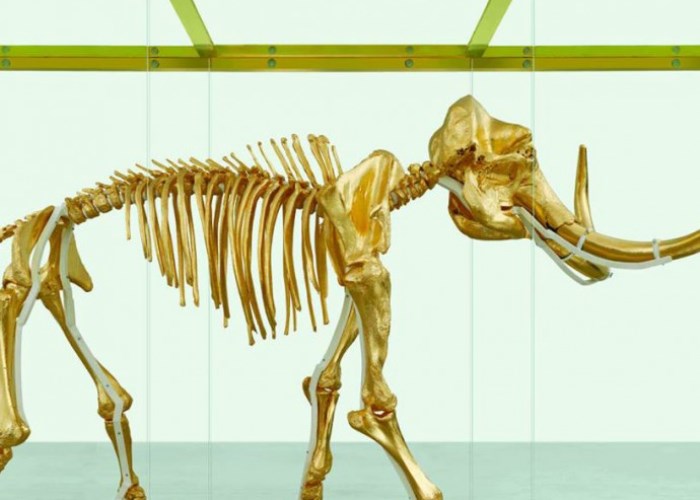 WTFSG_damien-hirst-golden-mammoth-skeleton_2
