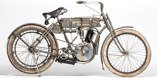 WTFSG_1907-harley-davidson-strap-tank-auction-us650000_2