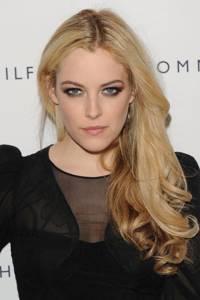 WTFSG_celebrities-daughter_Riley-Keough