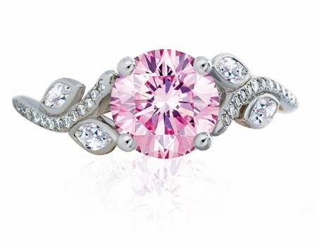 WTFSG_de-beers_adonis-rose-ring-whitegold-pinkdiamond