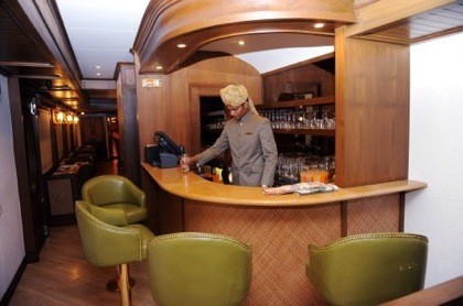 WTFSG_maharajas-express-indian-train-service_7