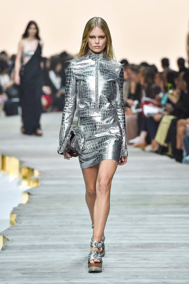 WTFSG_roberto-cavalli-2015-spring-summer-runway_Shine