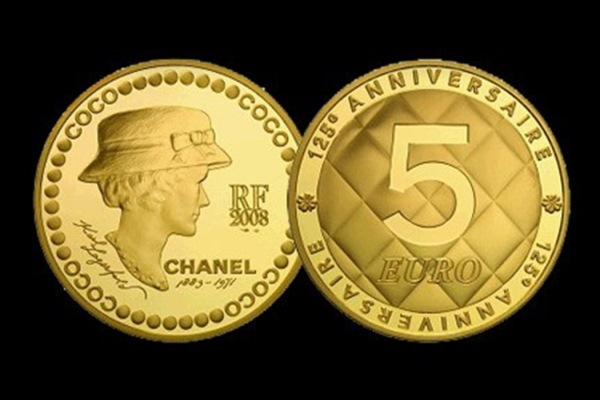 WTFSG_karl-lagerfeld-designs-collector-coco-chanel-coins