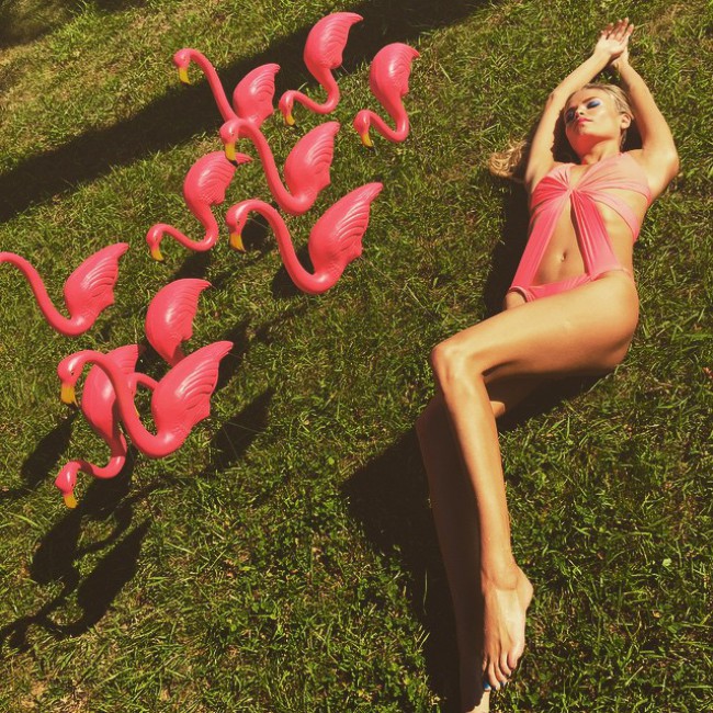 WTFSG_natasha-poly-loreal-paris_Pink-Swimsuit