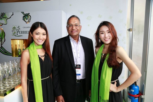 WTFSG_perrier-jouet-champagne-lounge-2015-singapore-yacht-show_1