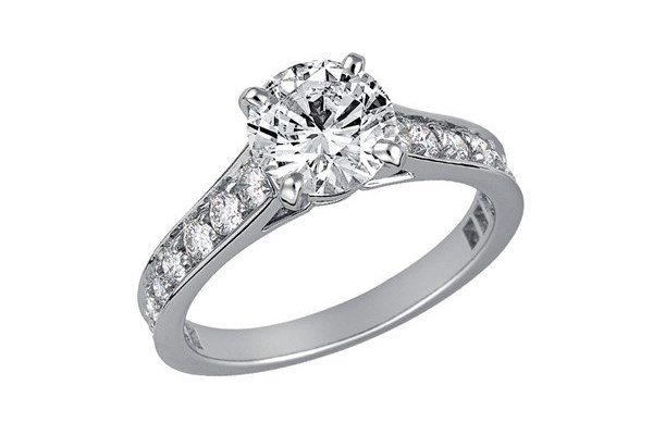 WTFSG_guide-how-to-buy-a-diamond-engagement-ring_cartier-solitaire