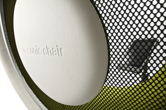 WTFSG_sit-inside-a-sound-system-sonic-chair_2
