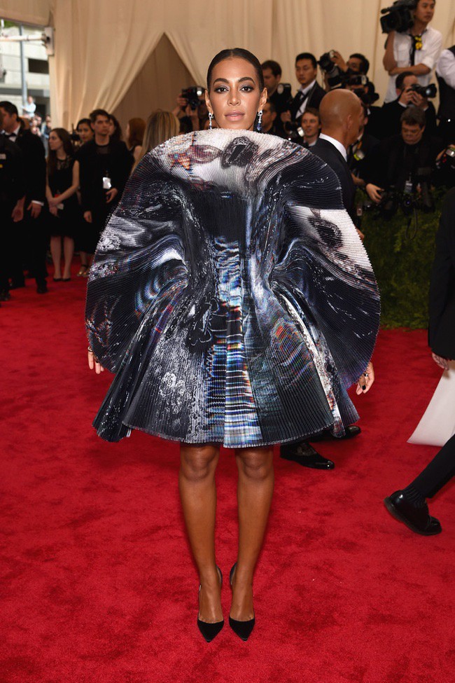 WTFSG_2015-met-gala-red-carpet-style_solange-knowles