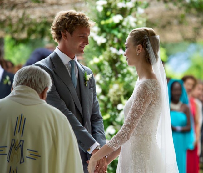 Beatrice Borremo Chose Armani For Second Wedding Dress