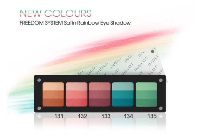 WTFSG_inglot-Colour-Play-Satin-Rainbow-Eyeshadow
