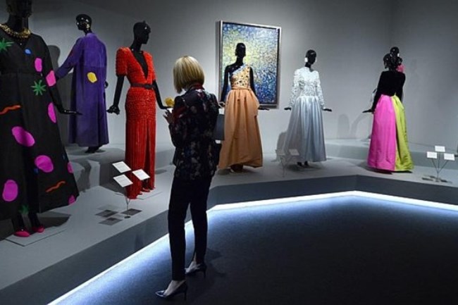 WTFSG_madrid-thyssen-museum-to-exhibit-retrospective-of-designs-by-givenchy