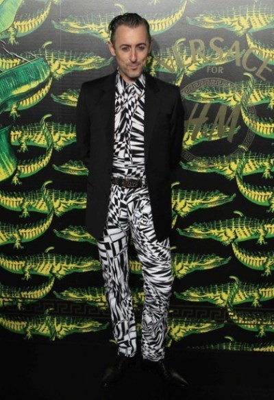 WTFSG_new-york-runway-the-versace-for-hm-collection_Alan-Cumming