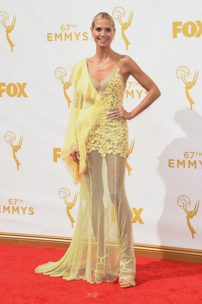WTFSG_Heidi-Klum-2015-Emmys-Versace-Dress