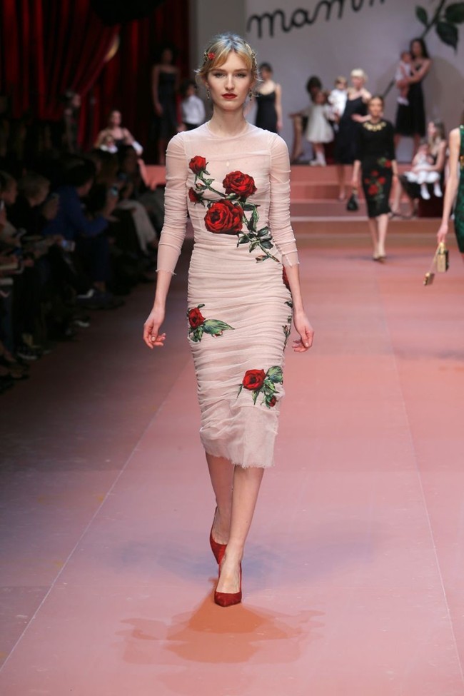 WTFSG_dolce-gabbana-women-fall-winter-2015_11