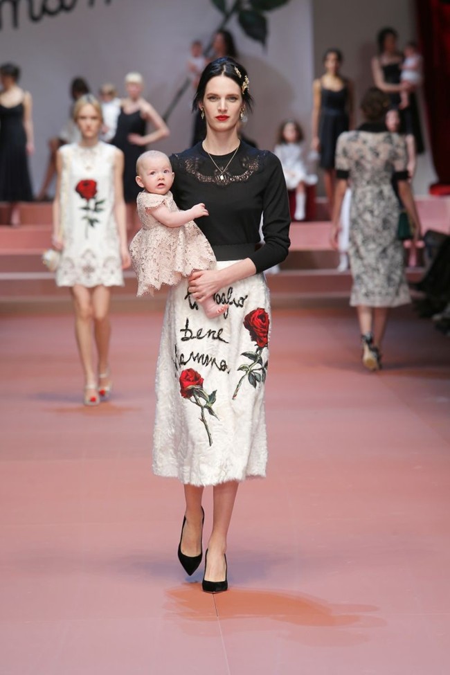 WTFSG_dolce-gabbana-women-fall-winter-2015_5