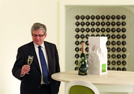 WTFSG_perrier-jouet-toasts-to-200-years-of-bubblymaking_2