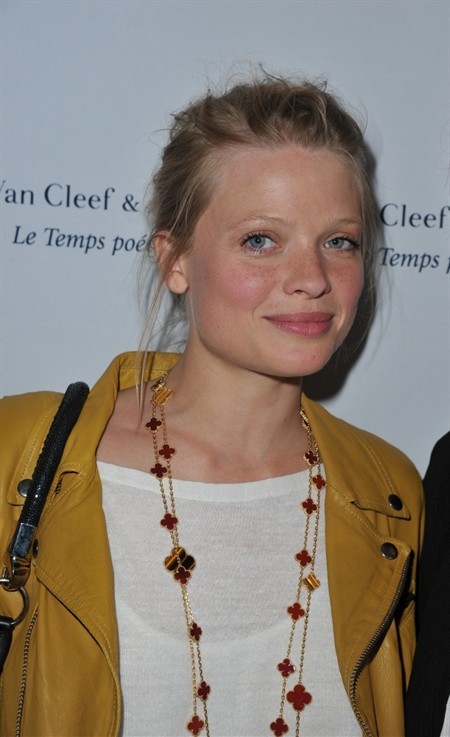 WTFSG_van-cleef-arpels-place-vendome-store-opening_Melanie-Thierry