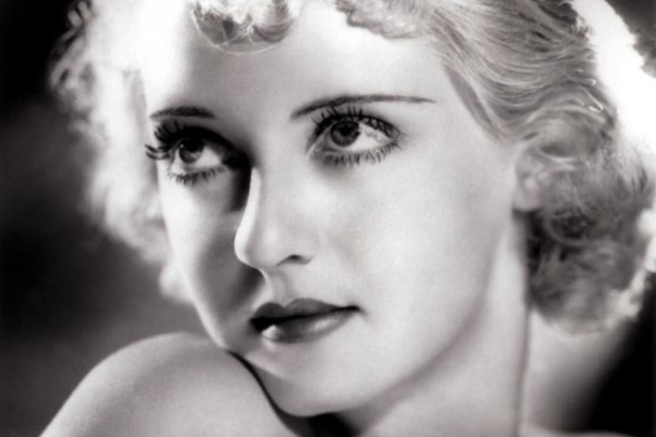 1930s-hairstyles-elegant-waves-for-women